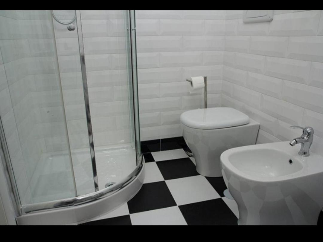 Portobello Appartamento 3 Camere 3 Bagni Taranto Rom bilde